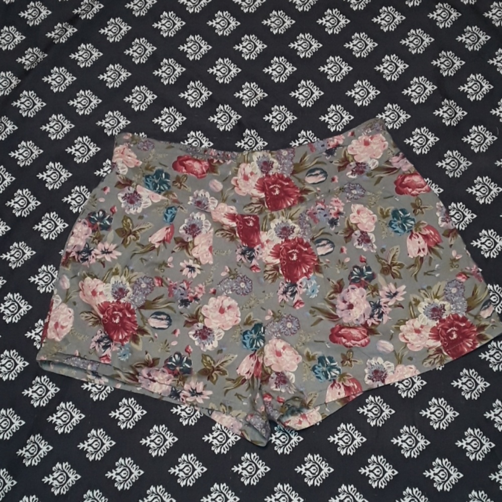Pleated Floral Shorts
